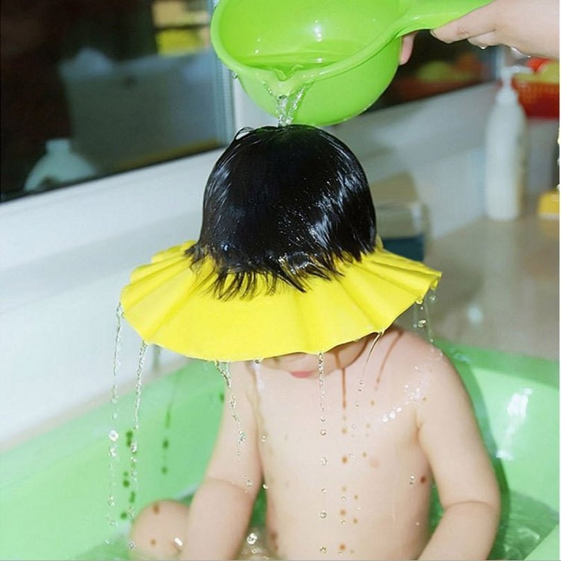 Visière chapeau pour douche bébé I ShampooCap™ - petitmondemagik