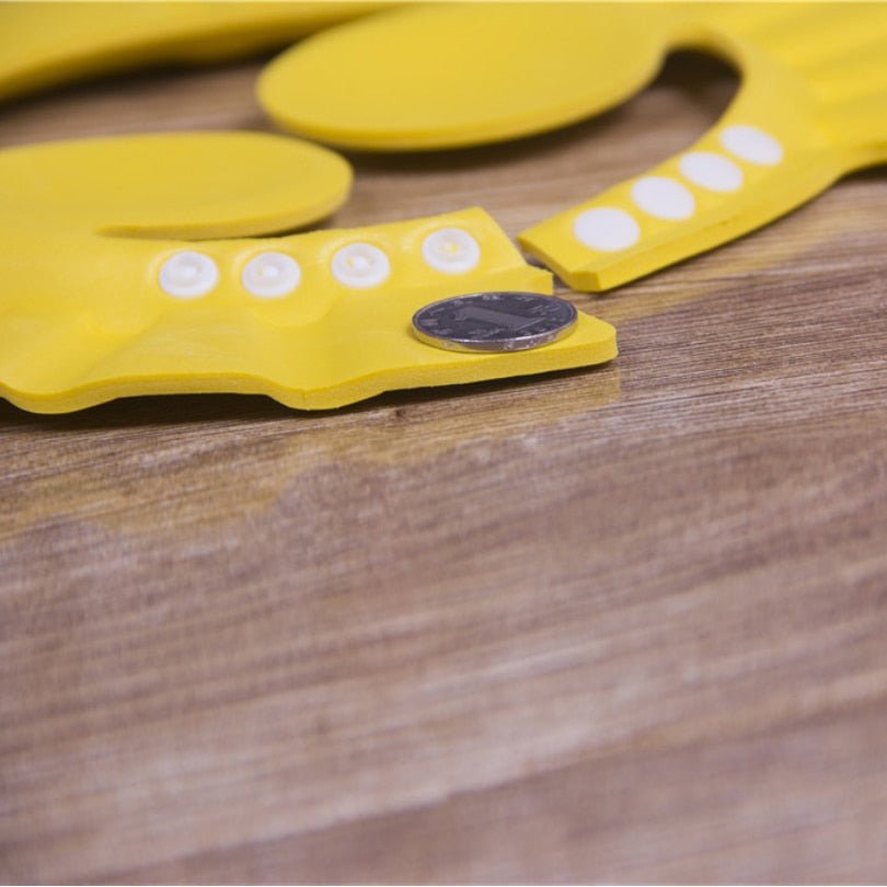 Visière chapeau pour douche bébé I ShampooCap™ - petitmondemagik